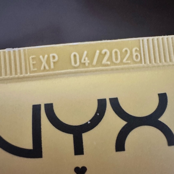 NYX Blur Screen Primer w/Blurring Sunscreen SPF30 New & Sealed! - Picture 3 of 3